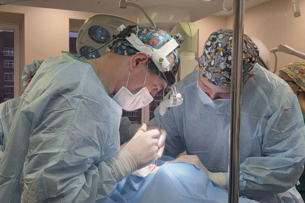 Росстат: зарплаты медиков на 10 тысяч рублей превысили зарплаты учителей