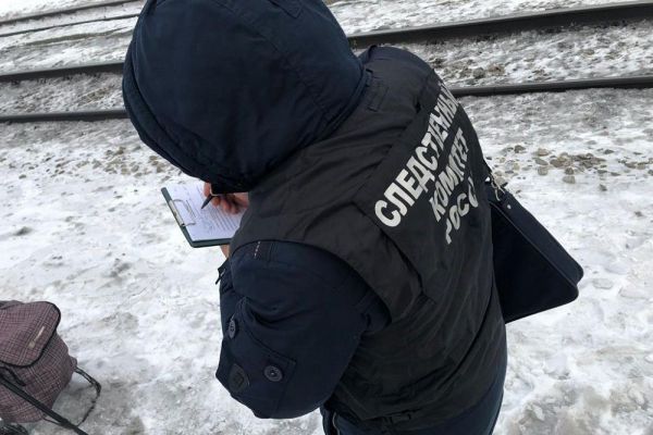 В Екатеринбурге поезд насмерть сбил мужчину на станции «Путевка»