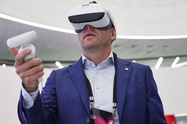 Пора браться за искусственный интеллект: работодатели стали чаще требовать навык работы с нейросетями