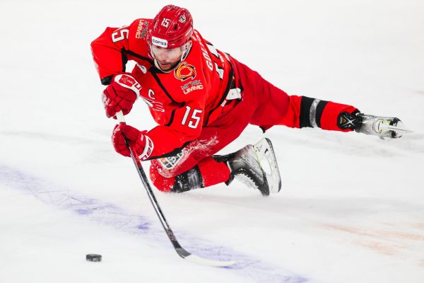 ХК «Автомобилист» в овертайме вырвал победу у «Металлурга»