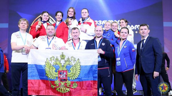 Уральские самбисты завоевали шесть медалей чемпионата Европы в Тбилиси