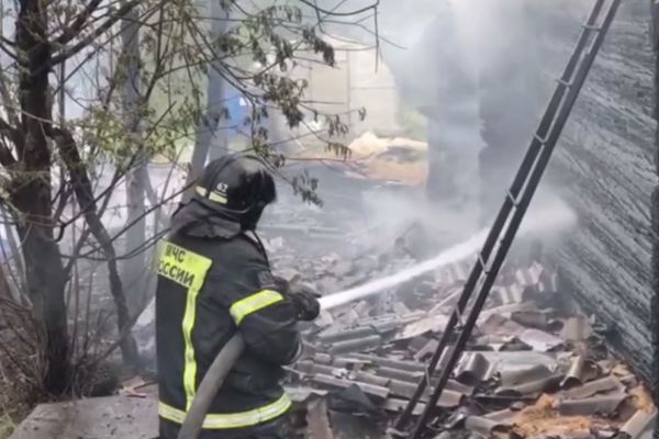 В деревне под Березовским сгорели два частных дома