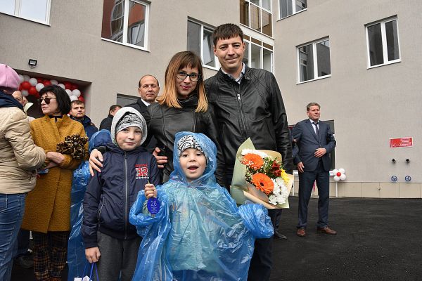 Три года в ожидании новоселья: в Первоуральске сдан еще один долгострой