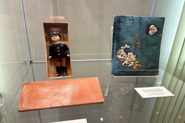 Мелодии прошлого и почерк истории раскроют тайны семьи последнего императора