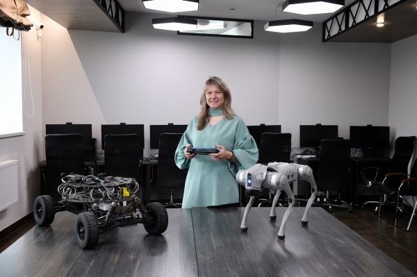 Лучшие преподаватели уральских вузов удостоены премий губернатора