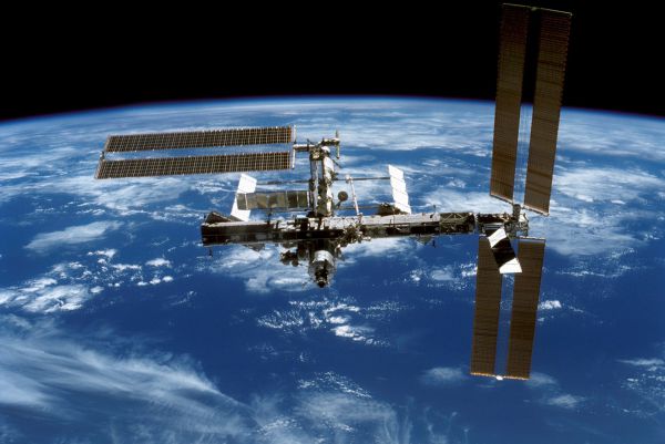 В небе над Свердловской областью пролетит космическая станция. Рассказываем когда смотреть