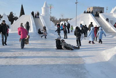 Не место и не время