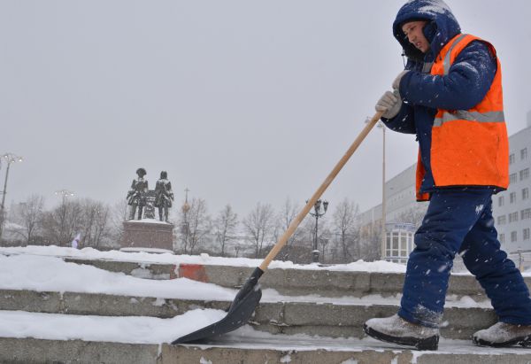 Запаситесь теплыми вещами и заряжайте телефон: в области похолодает до -37