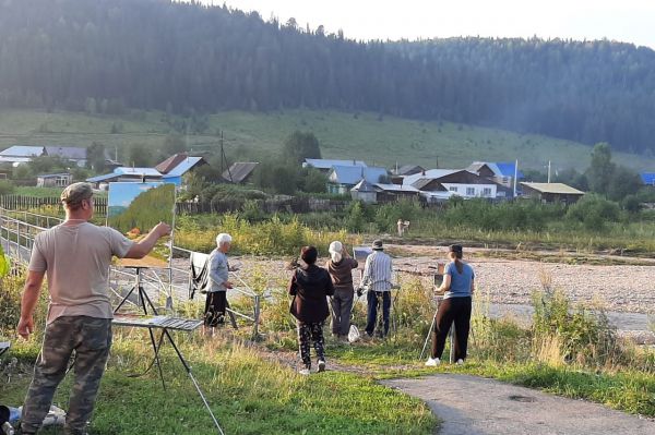 В Красноуфимском районе прошел традиционный пленэр для художников со всей России