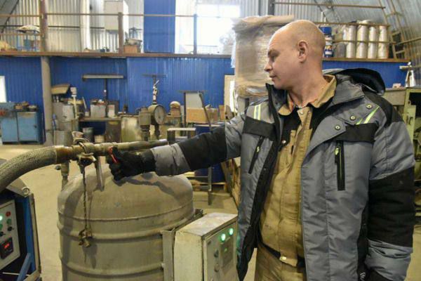 Свердловчане рассказали, при каких условиях они готовы перейти из офиса в рабочие профессии