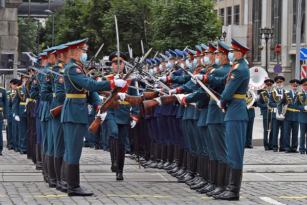 День Победы в этом году пройдет в привычном формате, онлайн будет только «Бессмертный полк»