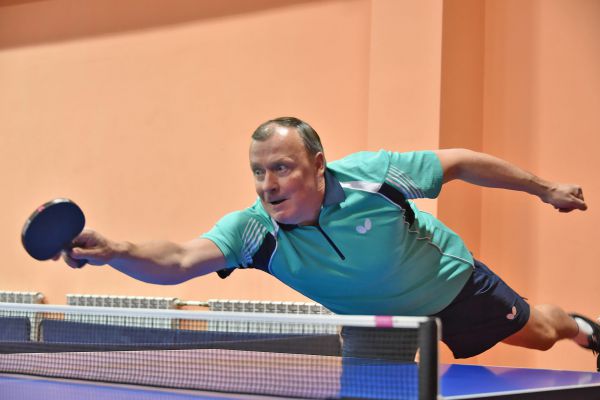 Уральские ВИПы сразились в настольный теннис на турнире «Коммерсанта»