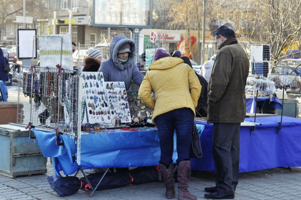 На блошиных рынках есть все