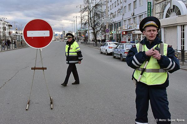 «Мы стоим за пешеходным не за тем, чтоб штрафовать»: к своему дню рождения ГИБДД сняла клип