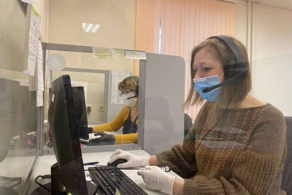 Губернатор поручил усилить работу call-центров и горячей линии COVID-19. Студенты-медики готовы помогать