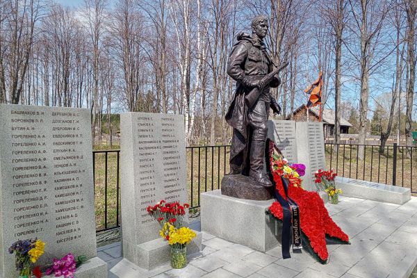 В Елизаветинском открыли мемориал сельчанам - участникам Великой Отечественной войны