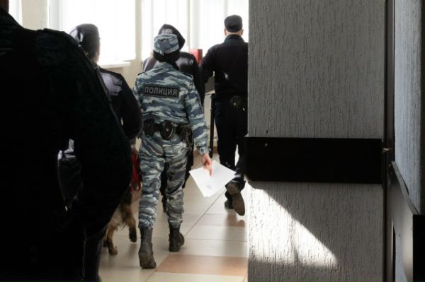 Пациентка без записи напала на врача в Екатеринбурге — дело ушло в суд