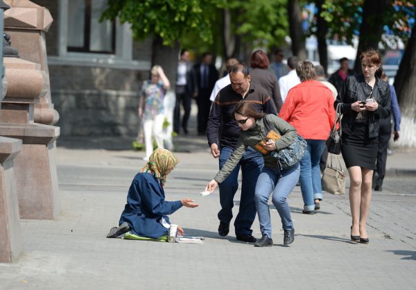 Бедность косит рождаемость