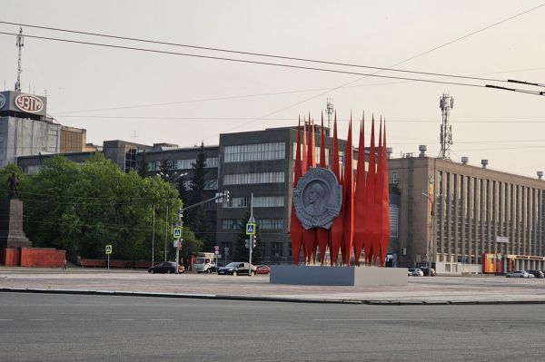 В Екатеринбурге отказались от идеи создания пешеходной зоны на площади Первой Пятилетки