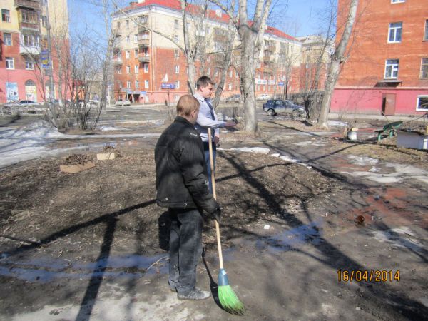 А Берлускони пашет как миленький