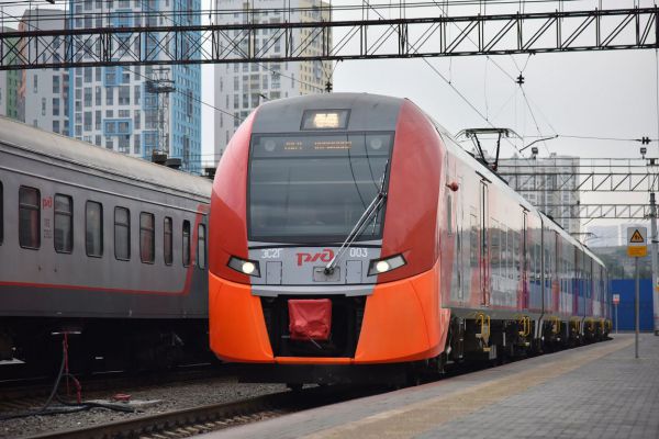 На СвЖД с 13 апреля начнут курсировать летние электрички