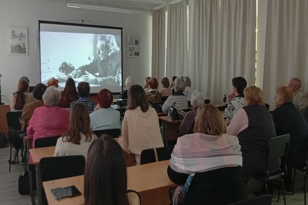 Дирижаблестроитель из Нижнего Тагила стал героем фильма, снятого его земляками