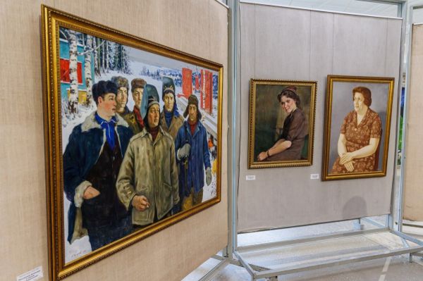 В Каменске-Уральском открылась выставка «Гений места»