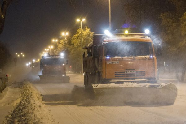 За выходные полигоны приняли больше 17 тысяч тонн снега