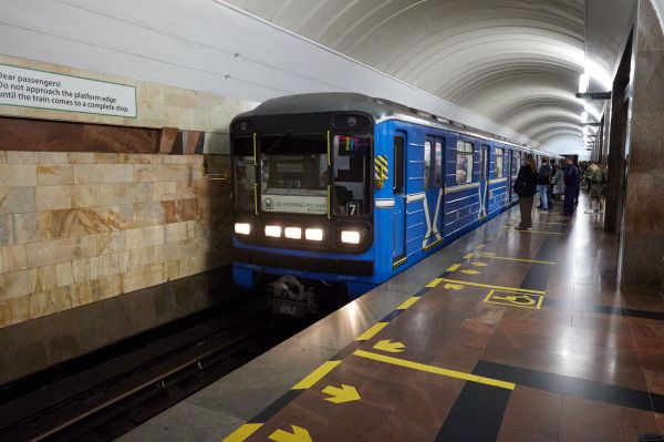 В метро Екатеринбурга возобновилось движение поездов