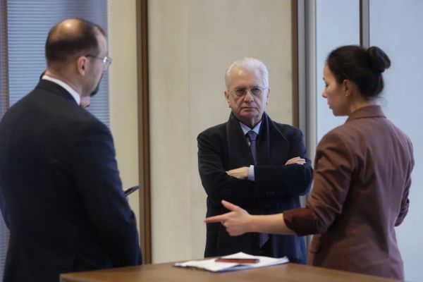 Директору Эрмитажа Михаилу Пиотровскому в РМК подарили икону