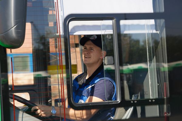 В Екатеринбурге сохраняется дефицит водителей автобусов