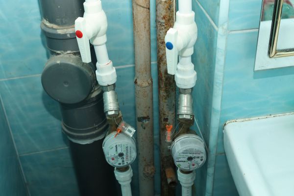 Екатеринбуржцам вернули горячую воду после двухнедельного отключения