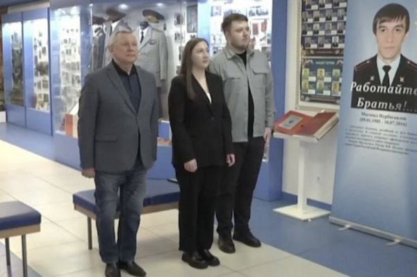 Получили российские паспорта и отправились в ЗАГС